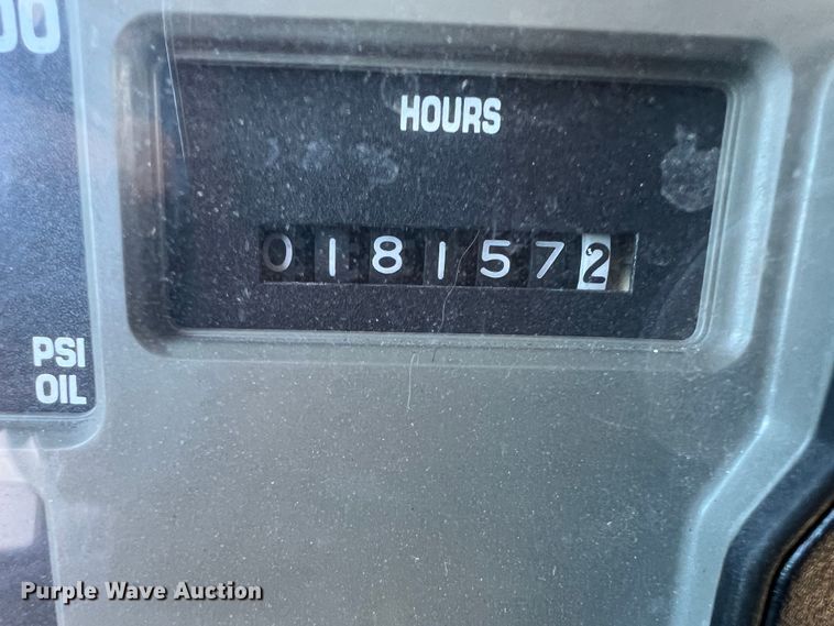 image for item ID9341 2001 International 3400  shuttle bus