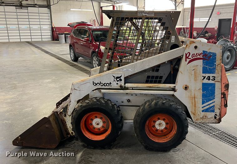 image for item ID9343 Bobcat 743  skid steer loader