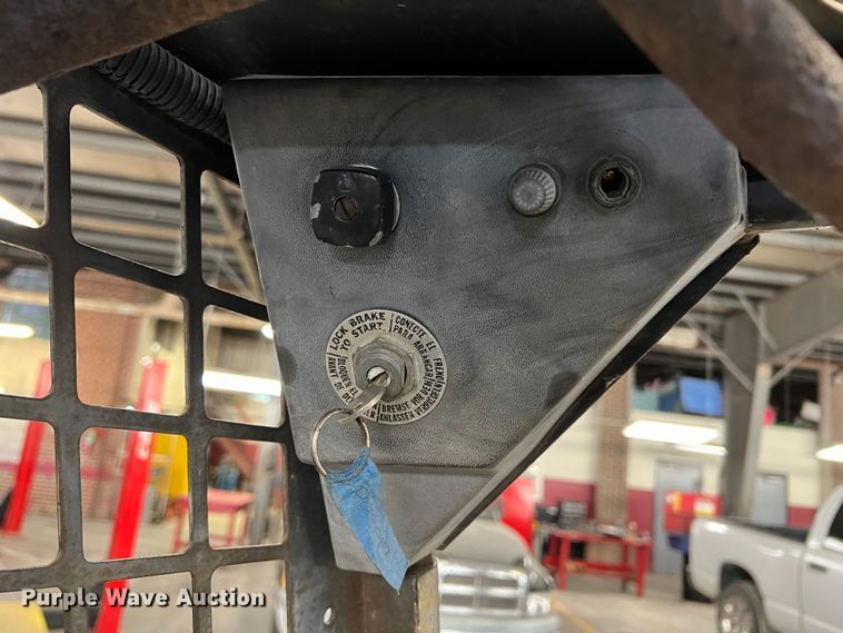 image for item ID9343 Bobcat 743  skid steer loader