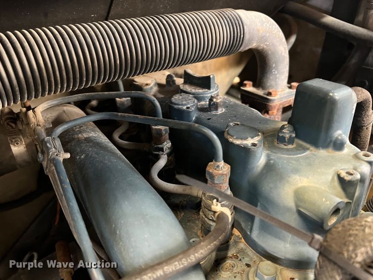 image for item ID9343 Bobcat 743  skid steer loader