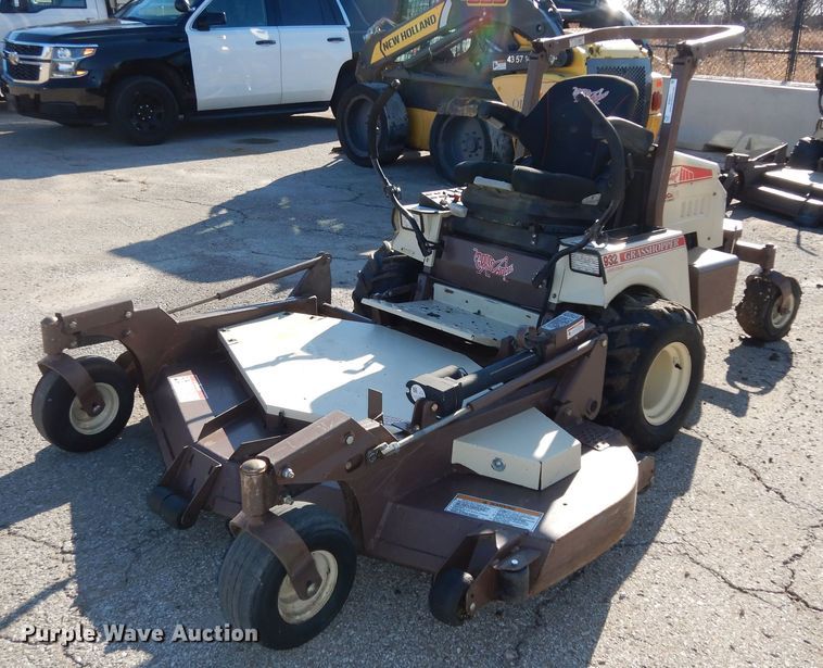 image for item IE9977 Grasshopper 932  ZTR lawn mower