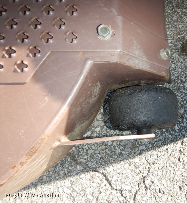 image for item IE9977 Grasshopper 932  ZTR lawn mower