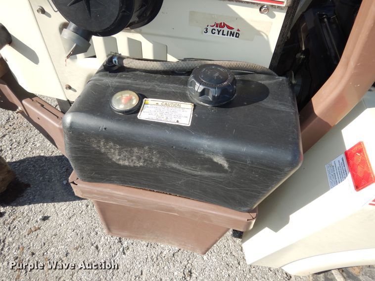 image for item IE9977 Grasshopper 932  ZTR lawn mower