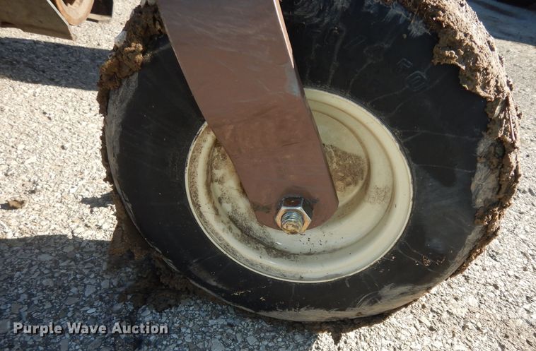 image for item IE9977 Grasshopper 932  ZTR lawn mower