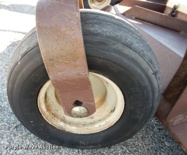 image for item IE9977 Grasshopper 932  ZTR lawn mower