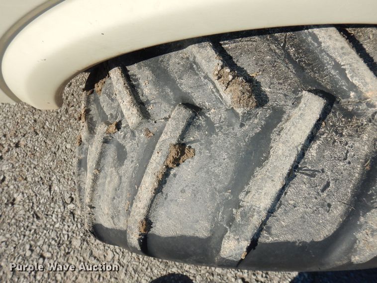 image for item IE9977 Grasshopper 932  ZTR lawn mower