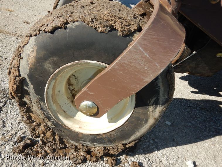 image for item IE9977 Grasshopper 932  ZTR lawn mower