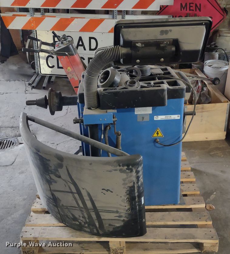 image for item JK9128 Talyn Plus2  wheel balancer