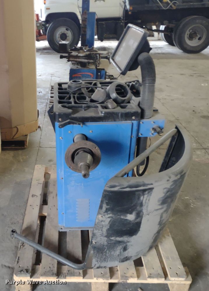 image for item JK9128 Talyn Plus2  wheel balancer