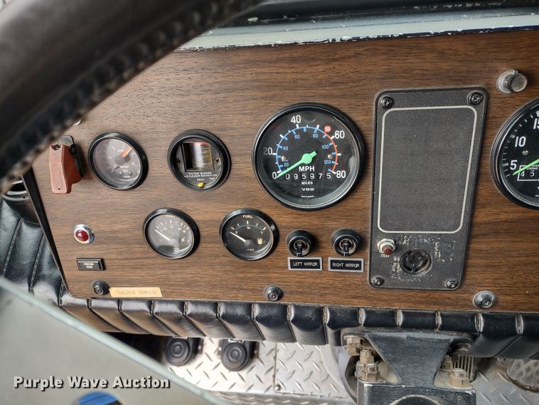 image for item JK9129 1988 Emergency One Protector  pumper fire truck