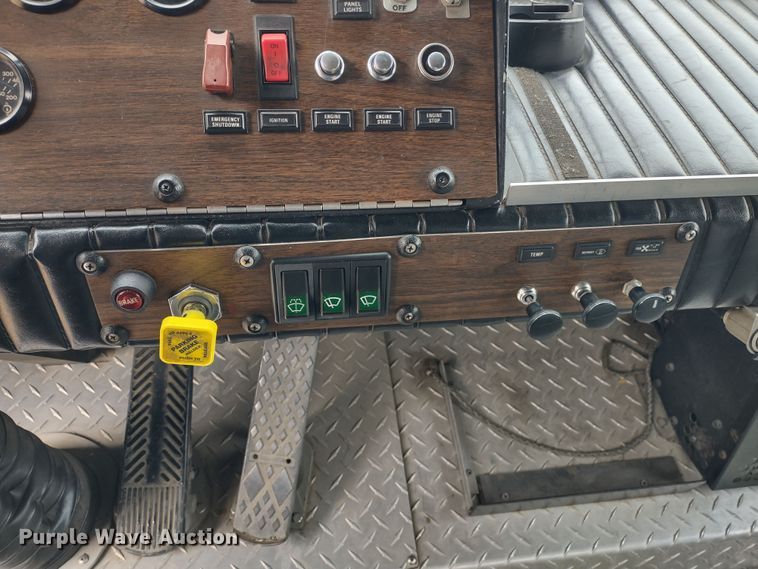 image for item JK9129 1988 Emergency One Protector  pumper fire truck