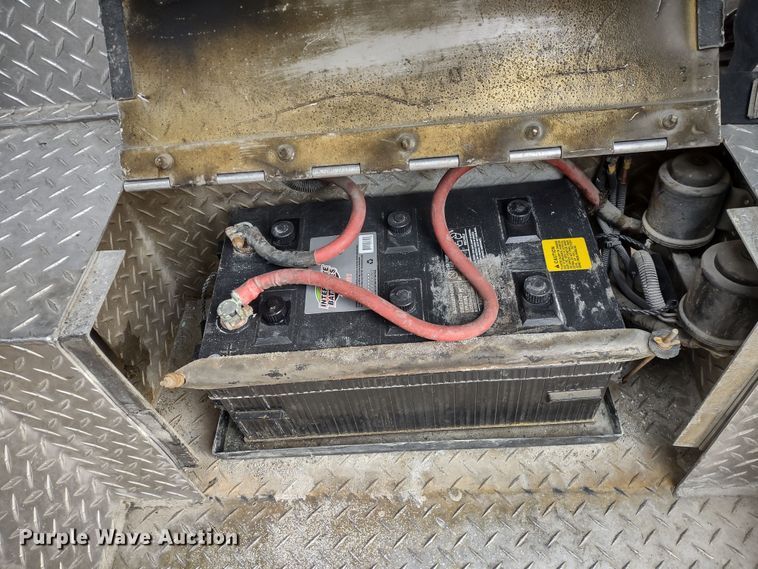 image for item JK9129 1988 Emergency One Protector  pumper fire truck