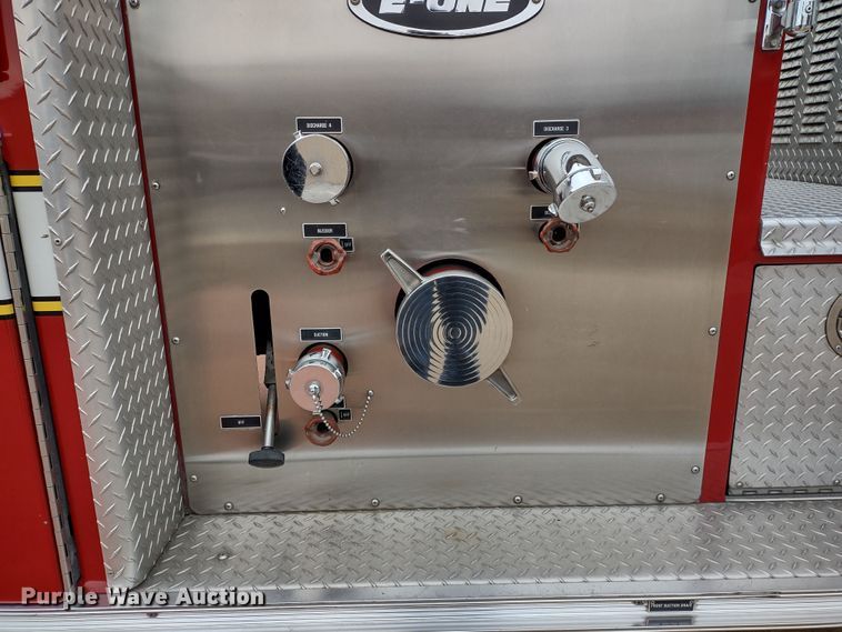 image for item JK9129 1988 Emergency One Protector  pumper fire truck