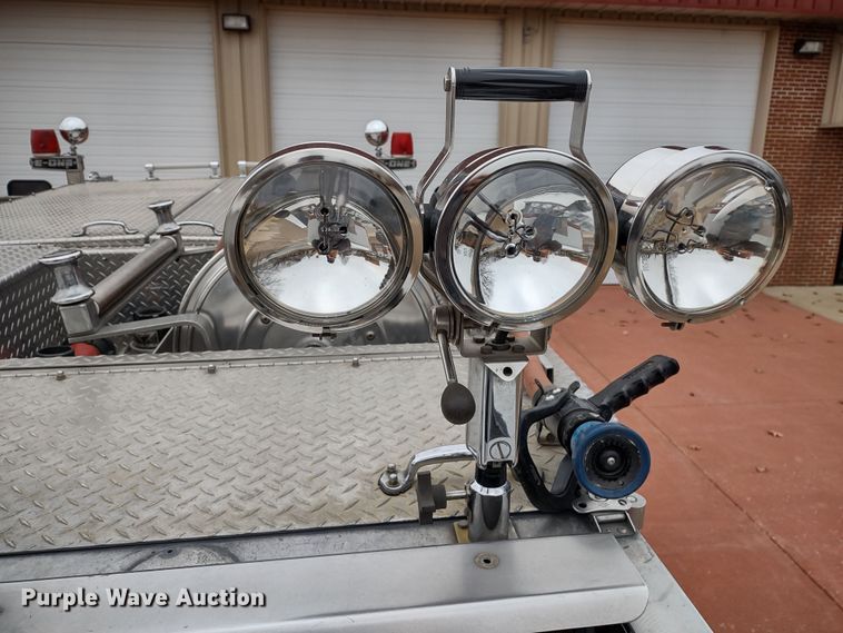 image for item JK9129 1988 Emergency One Protector  pumper fire truck