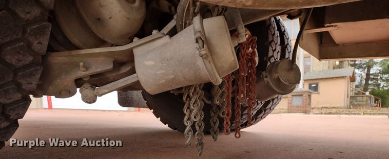 image for item JK9129 1988 Emergency One Protector  pumper fire truck