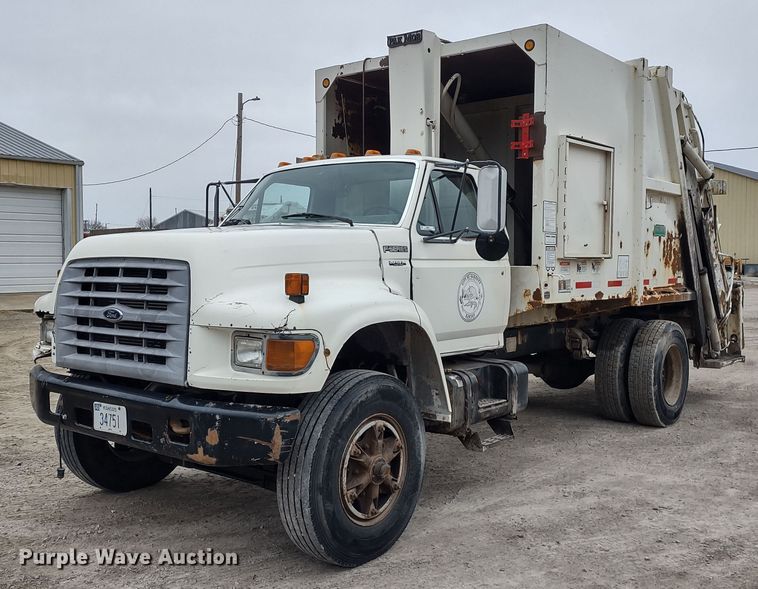 image for item JK9131 1998 Ford F800  refuse truck