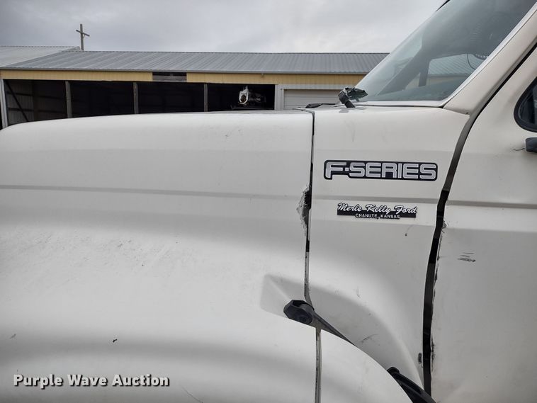 image for item JK9131 1998 Ford F800  refuse truck