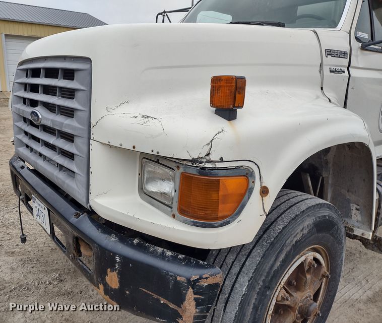 image for item JK9131 1998 Ford F800  refuse truck