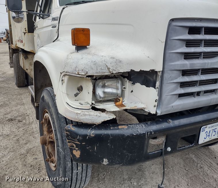image for item JK9131 1998 Ford F800  refuse truck