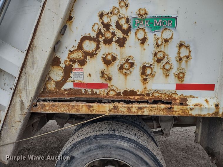 image for item JK9131 1998 Ford F800  refuse truck