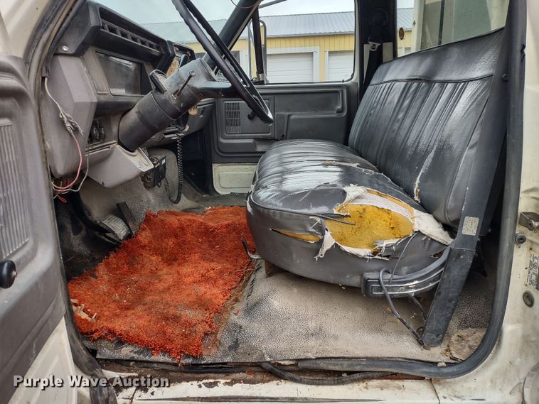 image for item JK9131 1998 Ford F800  refuse truck