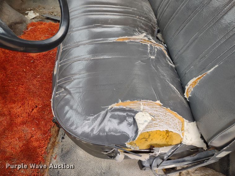 image for item JK9131 1998 Ford F800  refuse truck