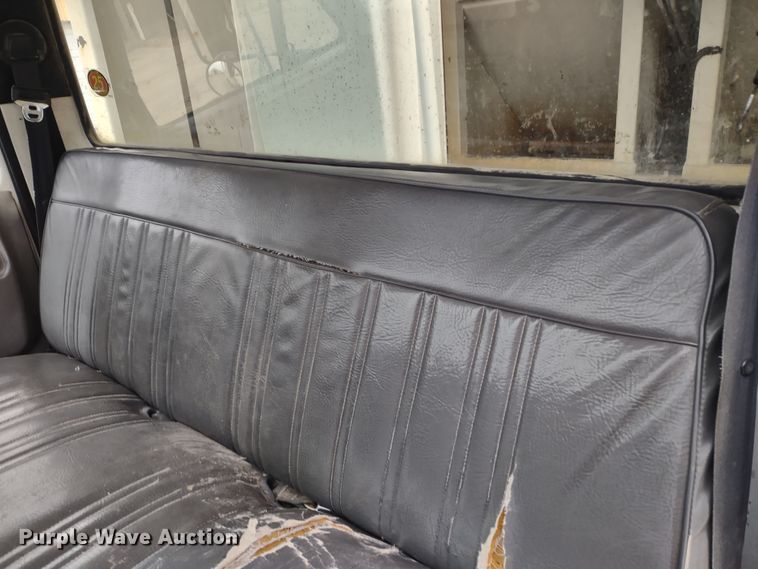 image for item JK9131 1998 Ford F800  refuse truck