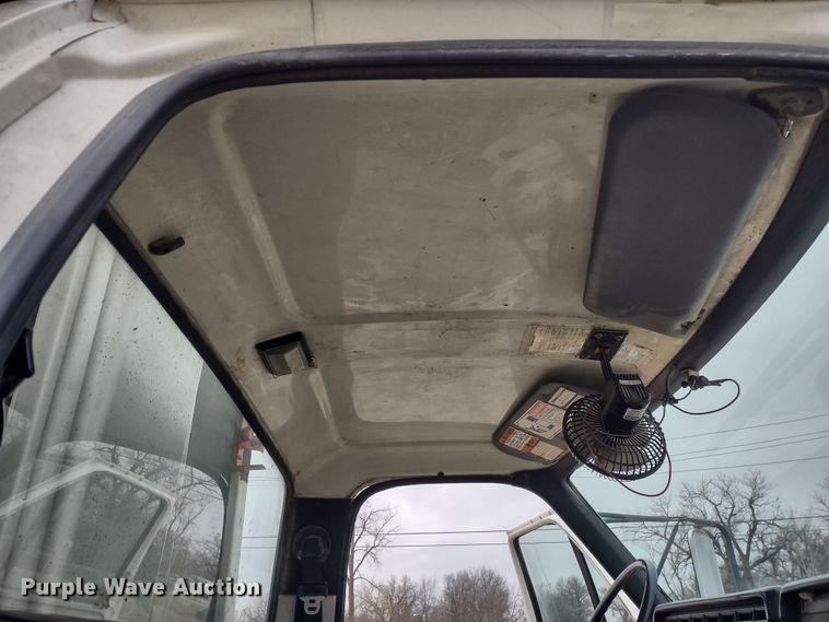 image for item JK9131 1998 Ford F800  refuse truck