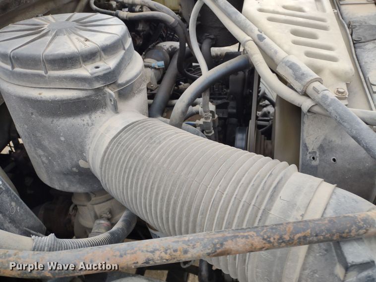 image for item JK9131 1998 Ford F800  refuse truck