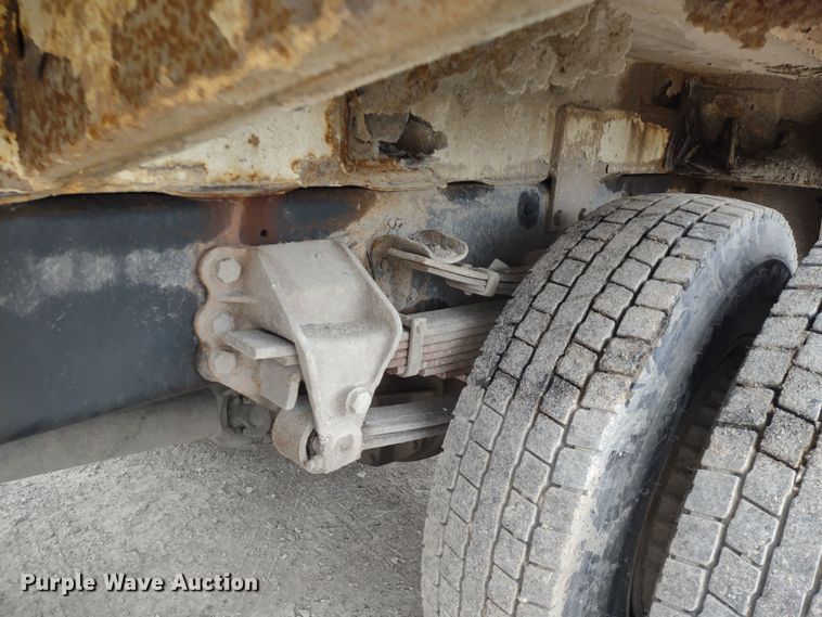 image for item JK9131 1998 Ford F800  refuse truck