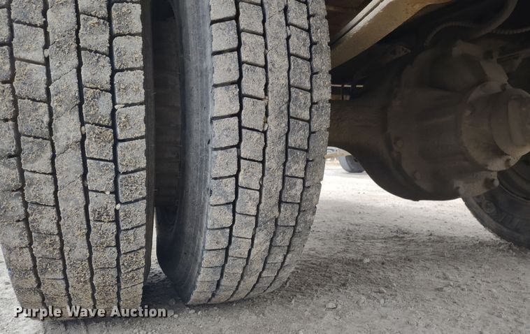 image for item JK9131 1998 Ford F800  refuse truck