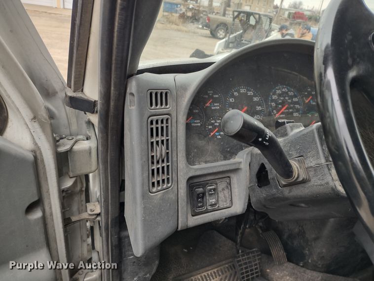 image for item JK9132 2006 International 4200  refuse truck