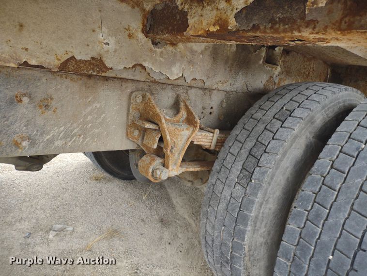 image for item JK9132 2006 International 4200  refuse truck