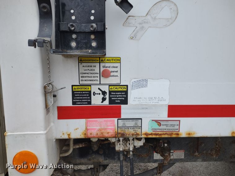 image for item JK9132 2006 International 4200  refuse truck