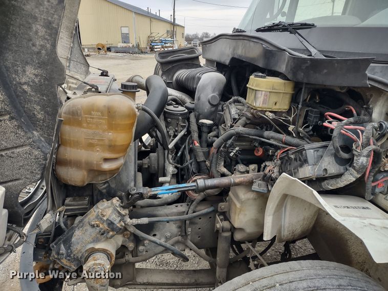 image for item JK9132 2006 International 4200  refuse truck