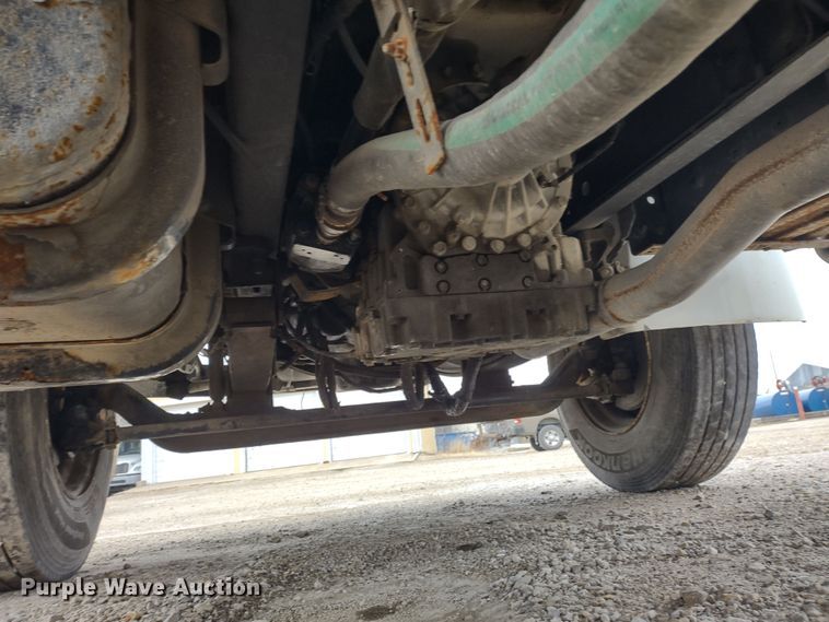 image for item JK9132 2006 International 4200  refuse truck