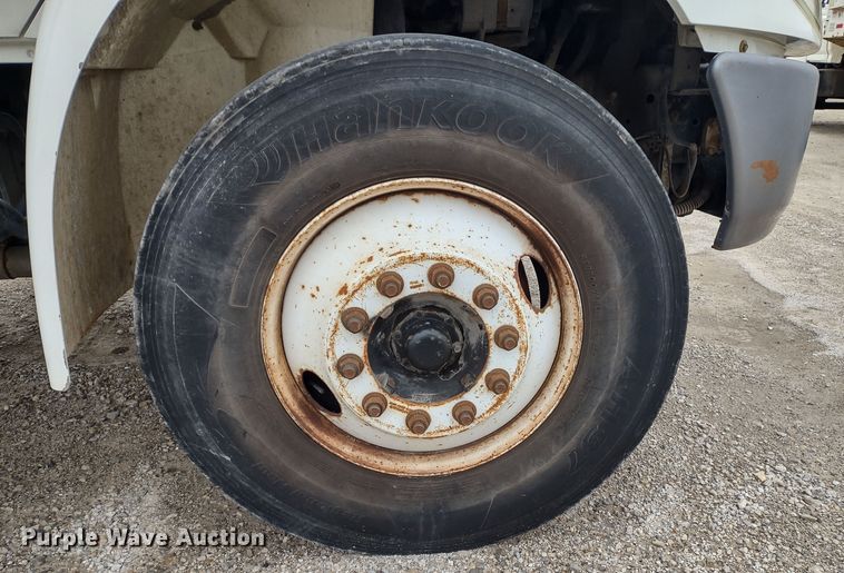 image for item JK9132 2006 International 4200  refuse truck