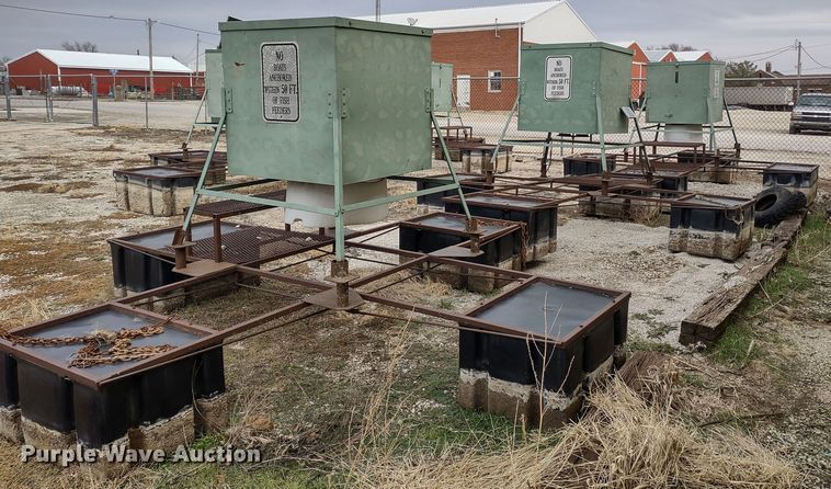 image for item JK9134 (3) fish feeders