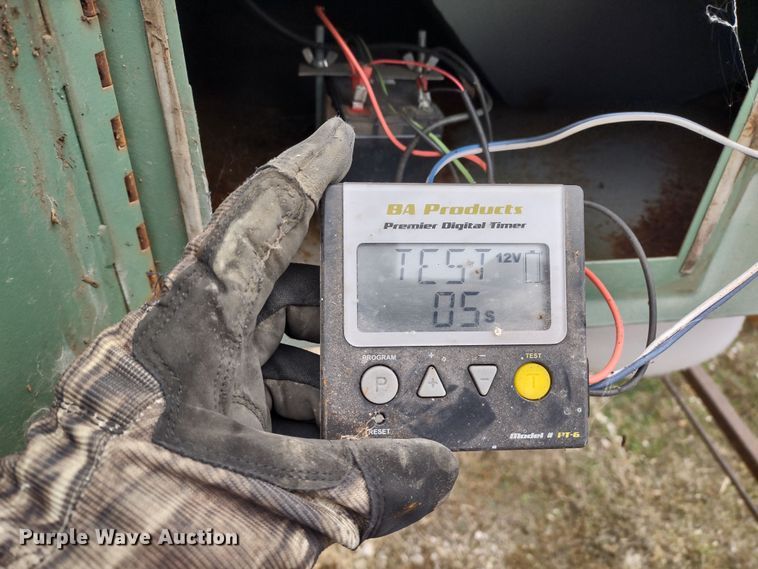 image for item JK9134 (3) fish feeders