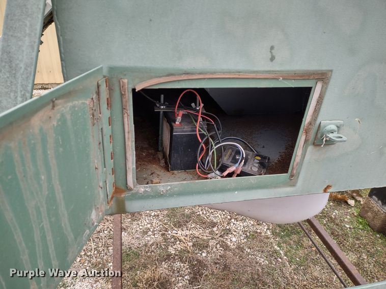 image for item JK9134 (3) fish feeders