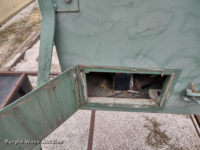 image for item JK9134 (3) fish feeders