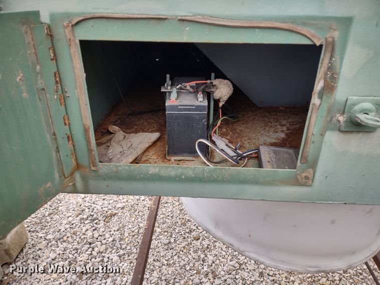 image for item JK9134 (3) fish feeders