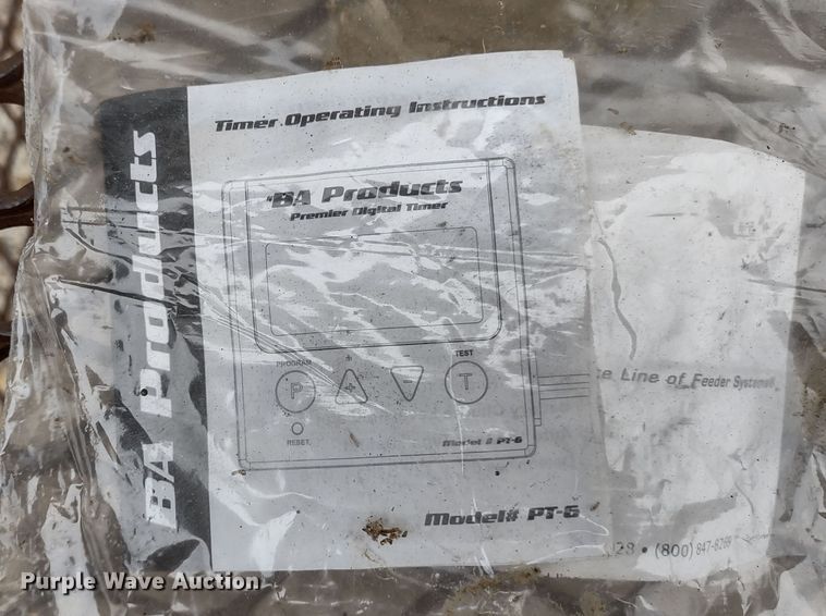 image for item JK9135 (2) fish feeders