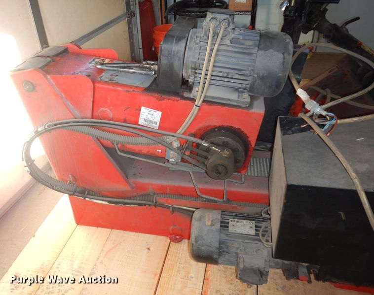 image for item JQ9974 Coats 9500  tire machine