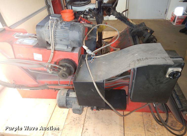 image for item JQ9974 Coats 9500  tire machine