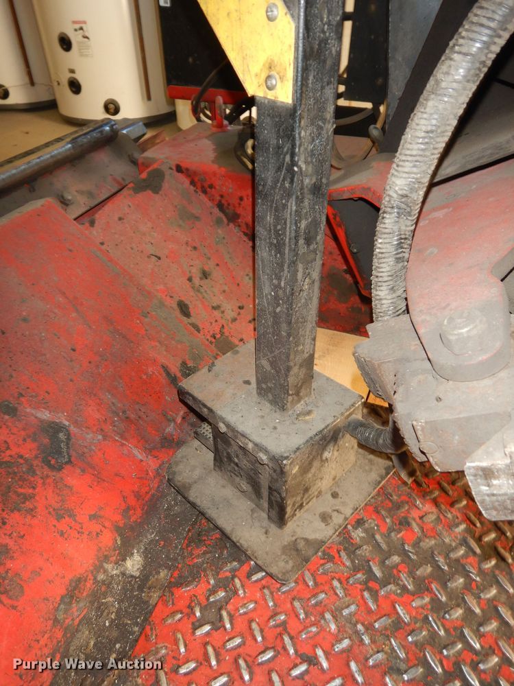 image for item JQ9974 Coats 9500  tire machine