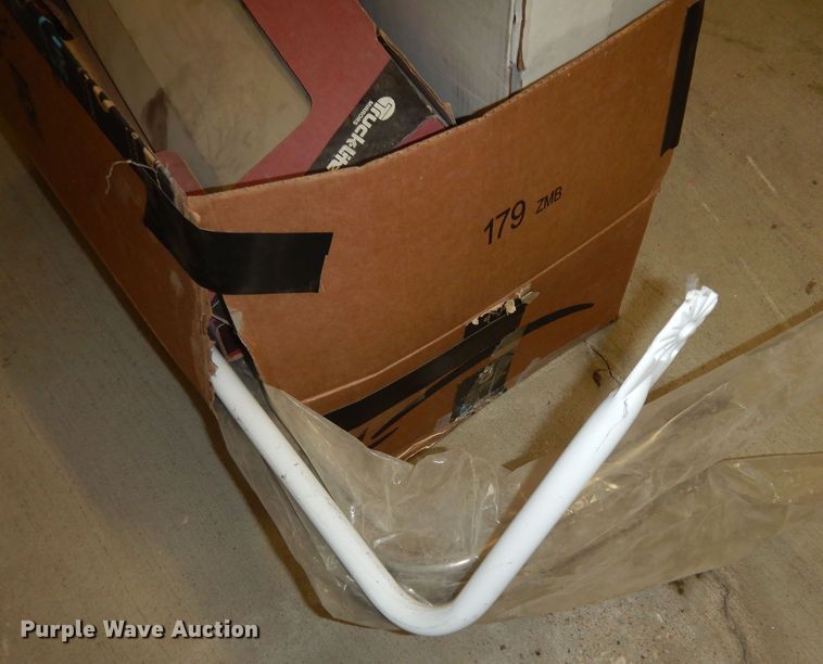 image for item JQ9975 Automotive accessories