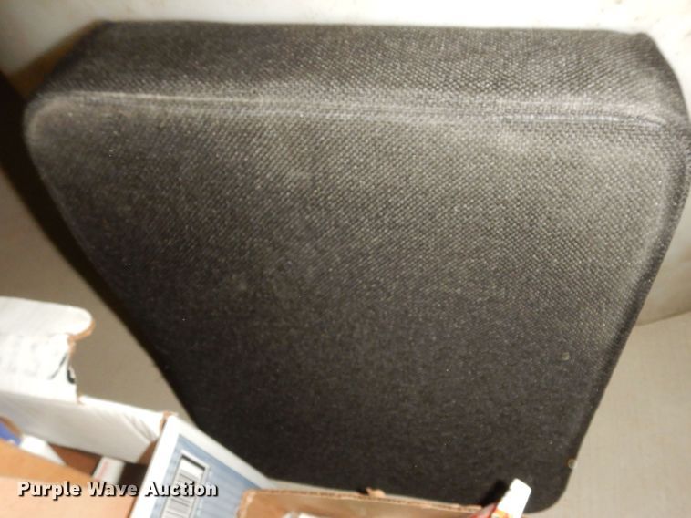 image for item JQ9975 Automotive accessories