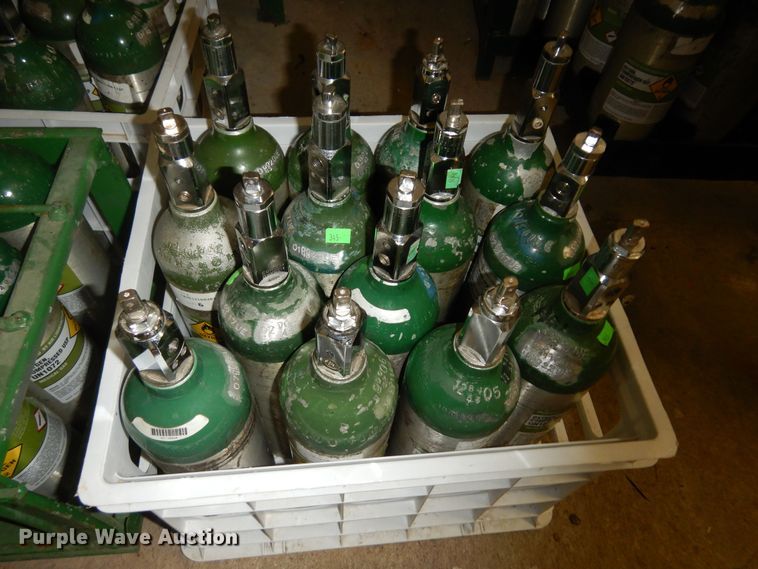 image for item JQ9987 Oxygen bottles