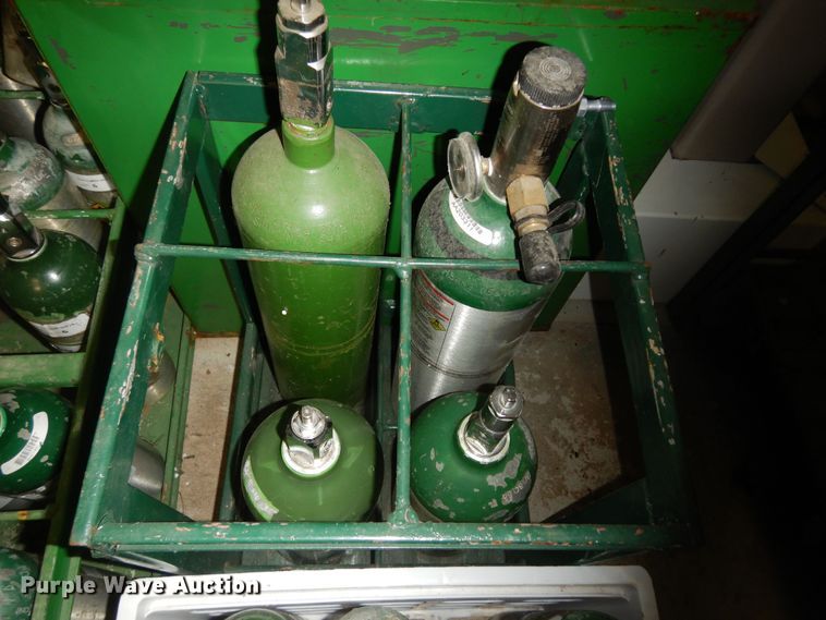image for item JQ9987 Oxygen bottles